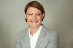 Dr. Sara Warneke