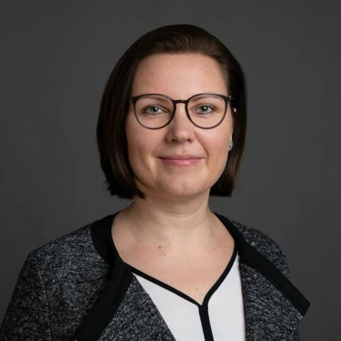 Dr.