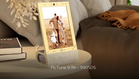 Digital photo frame - PicTune 9.7"