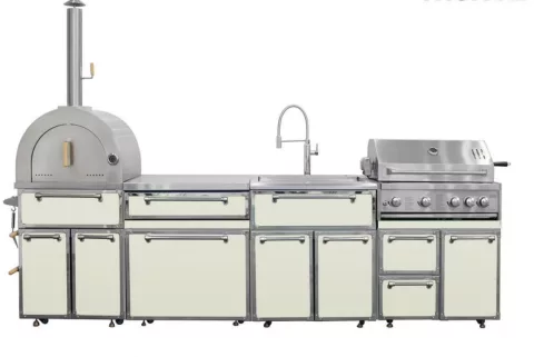 outdoor kitchen