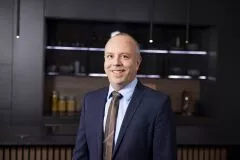 Dr. Boštjan Pečnik