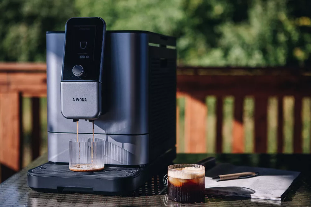 NIVONA NITRO COFFE. AT THE TOUCH OF A BUTTON.