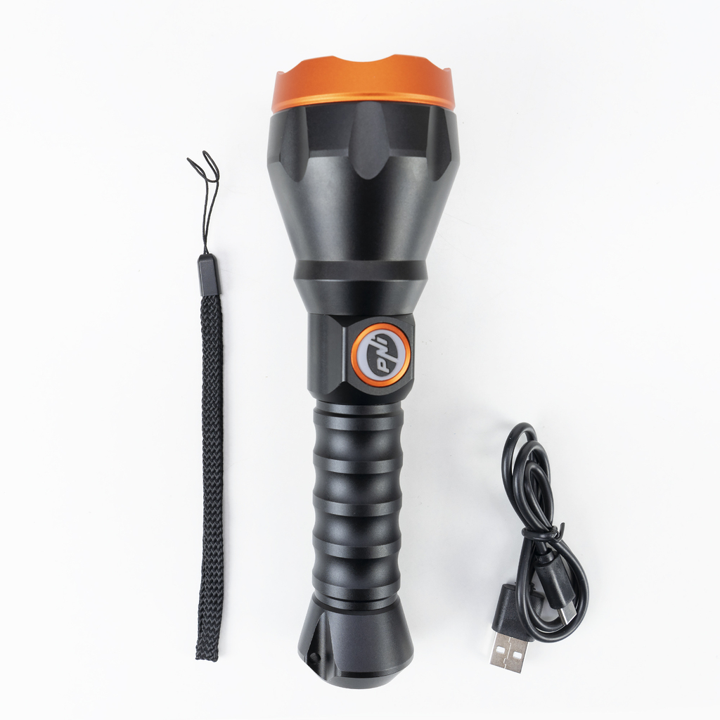 PNI Adventure F550 Crystal LED flashlight, 10W, aluminum, 500lm, up to 700m, IPX6, 4000mAh battery included, USB Type-C charging