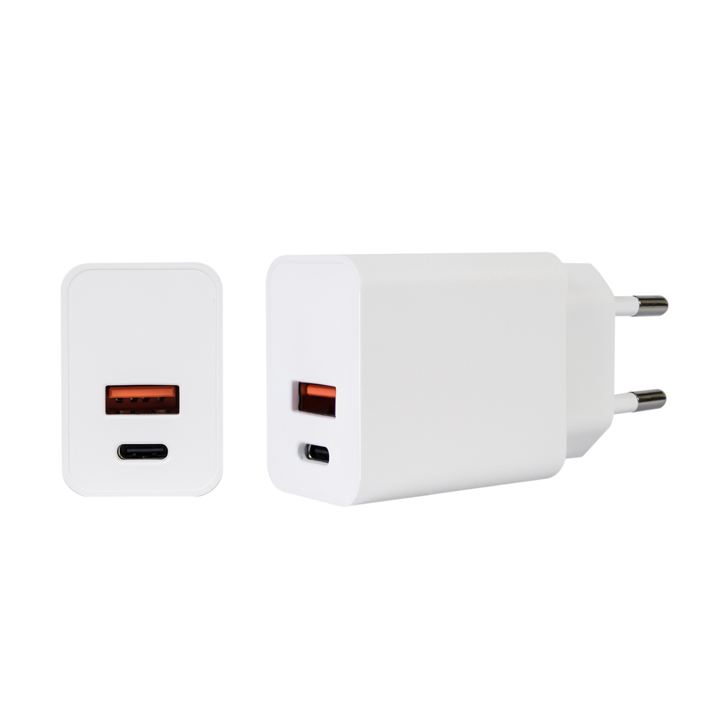 PNI CHG300 power supply with USB C port, QC3.0, PD3.0, PPS and USB-A port, 30W